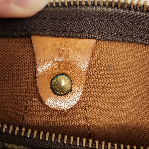 π€ LV SPEEDY MONOGRAM HANDBAG π (AUTH) - Picture 4 of 6